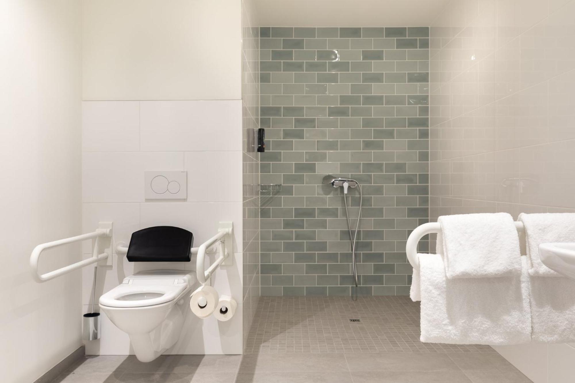 Holiday Inn - The Niu, Flower Konstanz By Ihg Luaran gambar