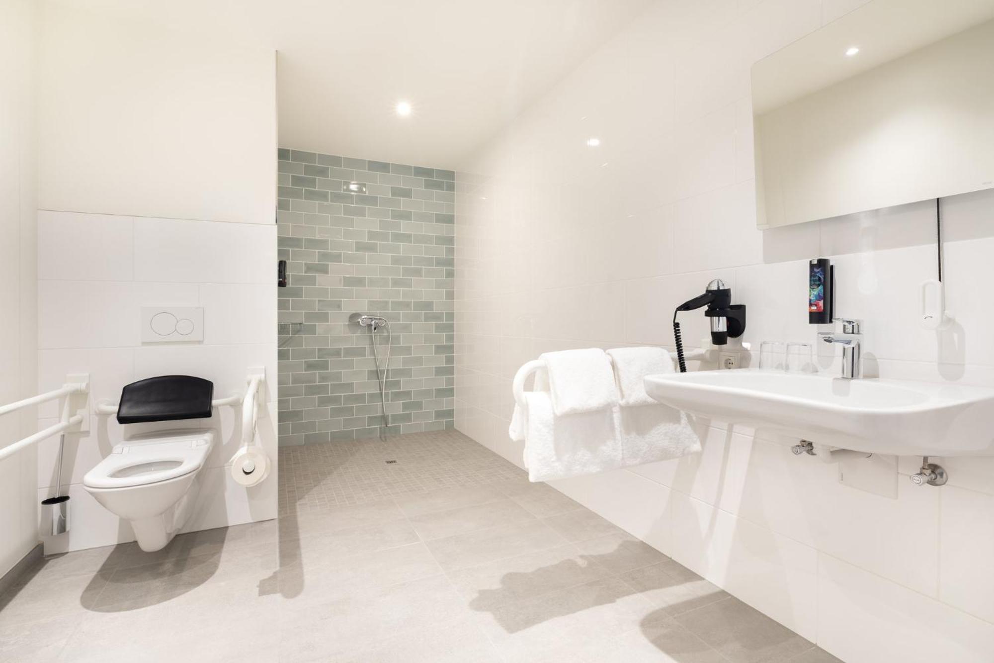 Holiday Inn - The Niu, Flower Konstanz By Ihg Luaran gambar